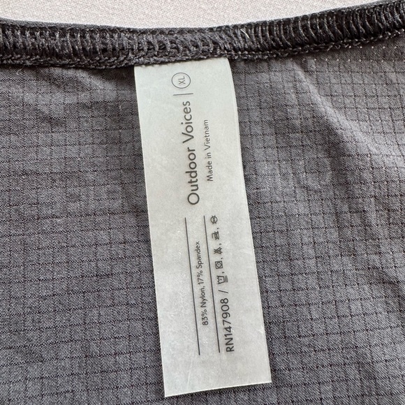 Women’s Outdoor Voices Black Tank Top size XL - Picture 3 of 5